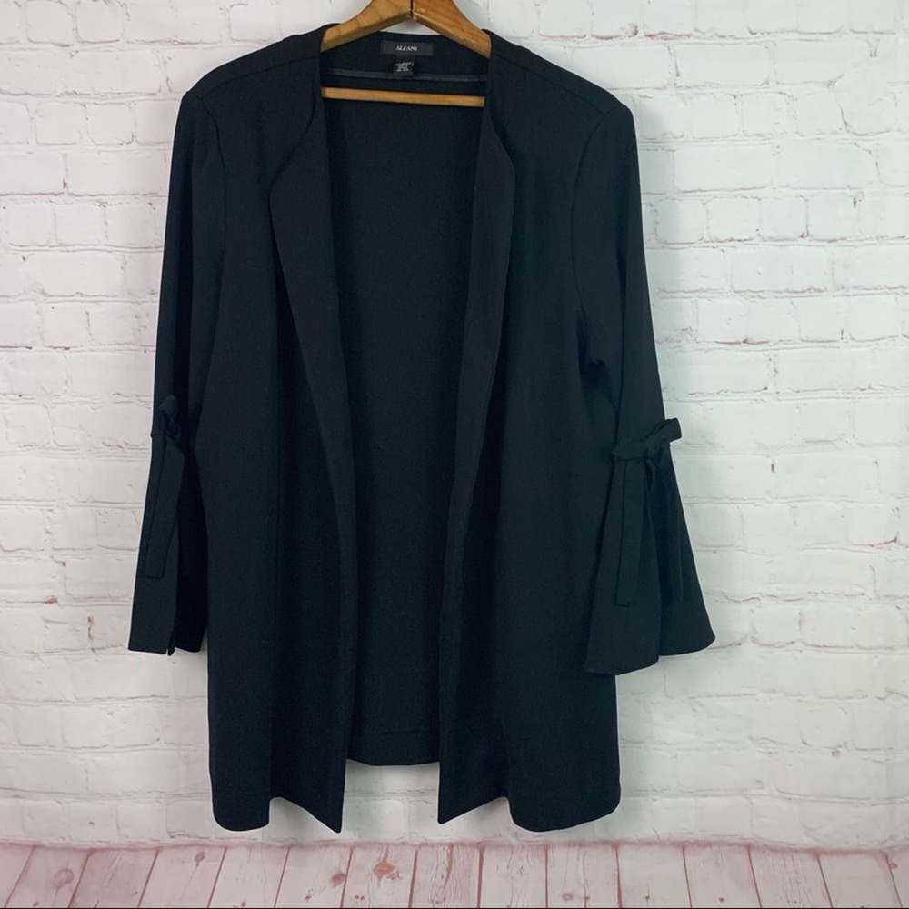 Alfani black hip length open front jacket split sleeves with bow detail Large